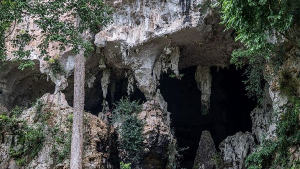 Cahaya Putih Gua Batu Hapu, Warisan Sunyi dari Perut Meratus