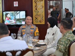 Kapolda Bangga Atlet Panjat Tebing Asal Riau Raih Medali Emas SEA Games 2025