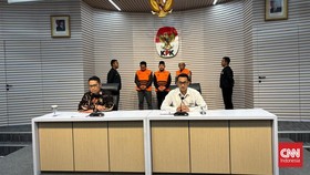 Peran Ayah Bupati Bekasi: Perantara Suap, Kadang Minta Sendiri