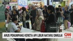 VIDEO: Libur Nataru Dimulai, Penumpang Kereta Api Terus Meningkat