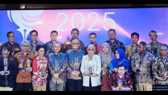 Universitas Negeri Malang (UM) Kembali Menorehkan Prestasi Nasional Setelah Meraih Sejumlah Penghargaan Pada Anugerah Diktisaintek 2025, di Graha Diktisaintek