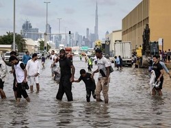 Hujan dan Badai Landa Dubai, Jalanan Banjir-Penerbangan Dibatalkan