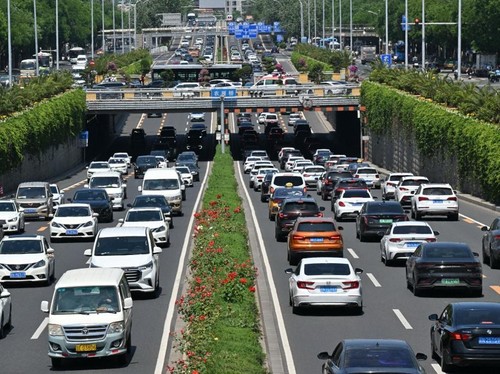 China Izinkan Mobil Otonom Level 3 Dikendarai di Jalan Umum