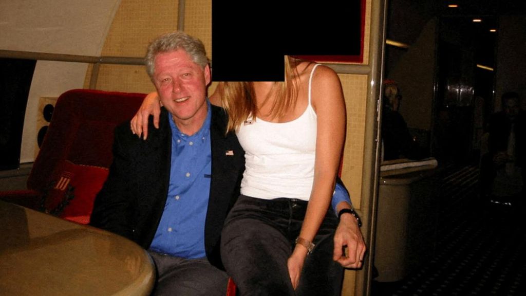 FOTO: Jejak Visual Bill Clinton di Kasus Predator Seksual Epstein