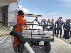 Khofifah Tinjau Posko OMC di Juanda, Antisipasi Bencana Hidrometeorologi