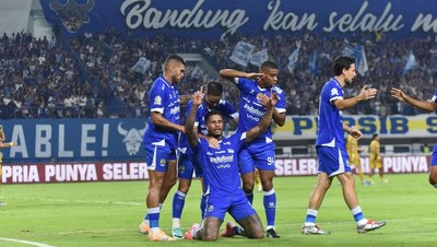 Persib juara paruh musim