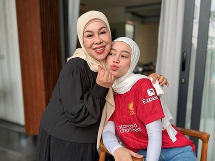 5 Artis Ini Unggah Foto Bareng Bunda di Hari Ibu, Pesannya Curi Perhatian