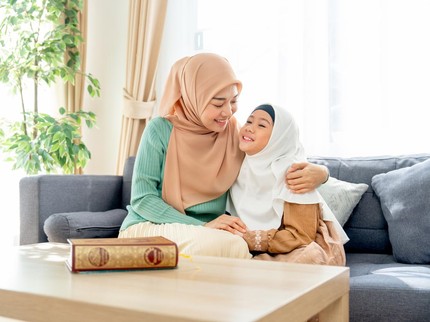 60 Contoh Norma Agama dalam Kehidupan Sehari-hari untuk Diajarkan ke Anak