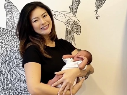 Deretan Publik Figur yang Jalani Peran Ibu Menyusui untuk Pertama Kalinya