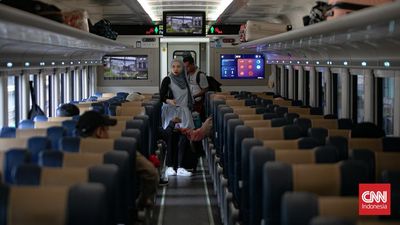 172 Ribu Orang Diprediksi Naik KA di Hari Terakhir Libur Imlek