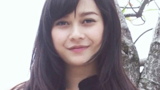 Dari Desa di Bandung Bersinar di Ibu Kota, Ini 7 Foto Lawas Aura Kasih Masih 'Polos'