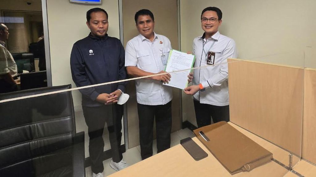 KPK Tahan Pejabat Kejari HSU Tersangka Pemerasan