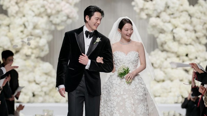 Shin Min Ah dan Kim Woo Bin Dikonfirmasi Berbulan Madu di Spanyol