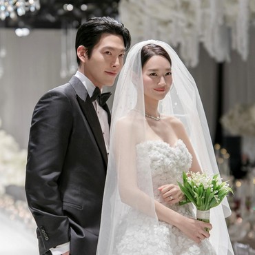 Shin Min Ah Ungkap Pandangan soal Pernikahan: Semakin Lambat, Semakin Baik