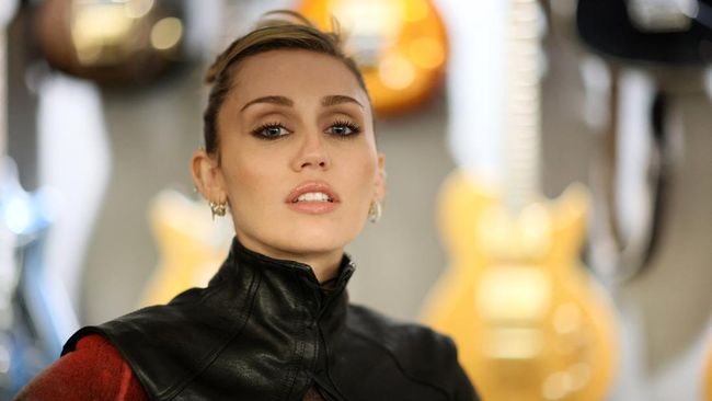 Miley Cyrus mengakui sudah memiliki keinginan tersendiri soal perayaan 20 tahun Hannah Montana yang akan jatuh pada 2026.