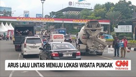 VIDEO: Arus Lalu Lintas Menuju Puncak Mulai Padat