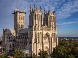Keindahan Arsitektur Gereja Katedral Washington, Disusun dari Bebatuan