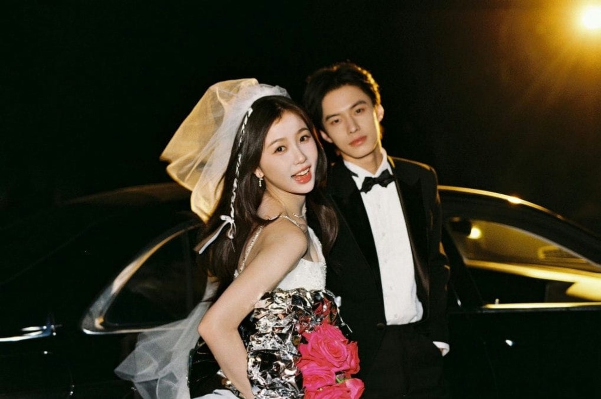 Foto 'Pernikahan' Esther Yu dan He Yu yang Viral