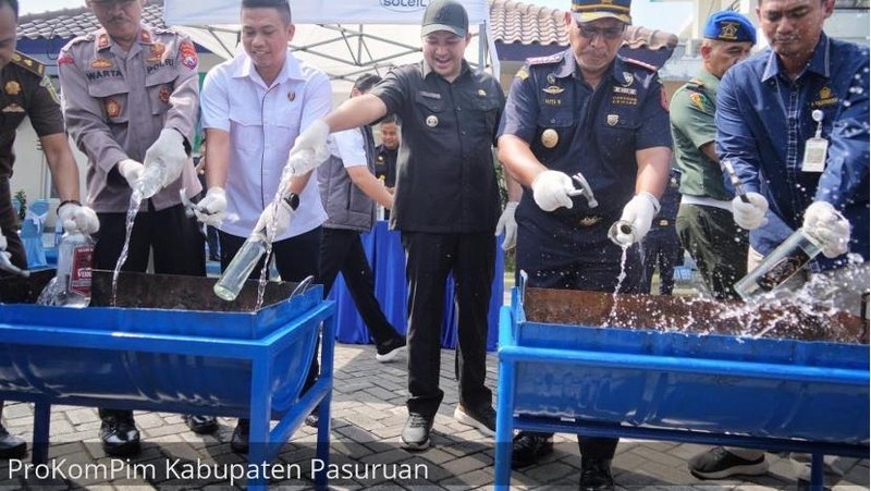Bupati Pasuruan Apresiasi Kinerja Bea Cukai Berantas Komoditas Ilegal