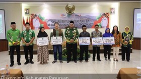 Pemkab Pasuruan Salurkan BLT DBHCHT 2025, Diterima 10.758 Warga