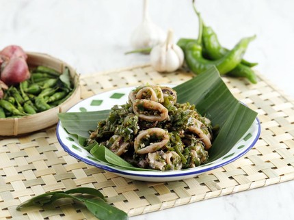Masak Cumi Asin Enaknya Dicampur Apa? Ini 3 Resep Sederhana yang Enak