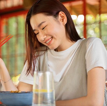 Sederhana tapi Ampuh! Ini 5 Kebiasaan Kecil yang Bisa Bantu Turunkan BB saat Liburan Akhir Tahun