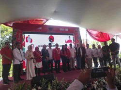 Meriah, DPC PDIP Kabupaten Bandung Barat Rayakan Hari Ibu