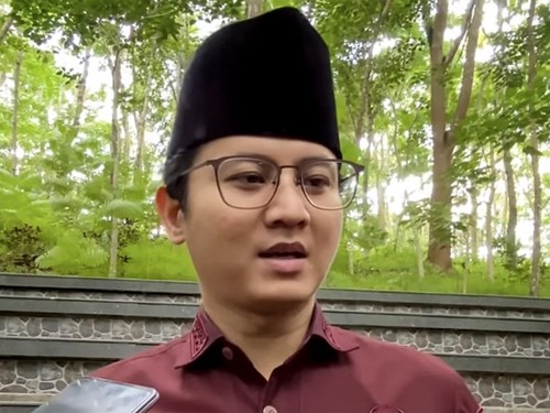 Bupati Trenggalek Tertahan Usai Umroh Imbas Perang Timur Tengah