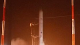 Korsel Berhasil Luncurkan Roket Pembawa 5 Satelit ke Orbit