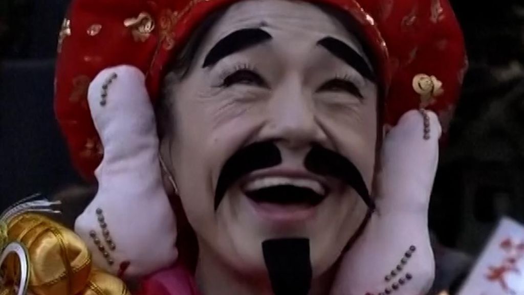 Gema Tawa Ribuan Orang saat Ritual Owarai Shinji di Jepang