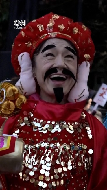 Gema Tawa Ribuan Orang saat Ritual Owarai Shinji di Jepang