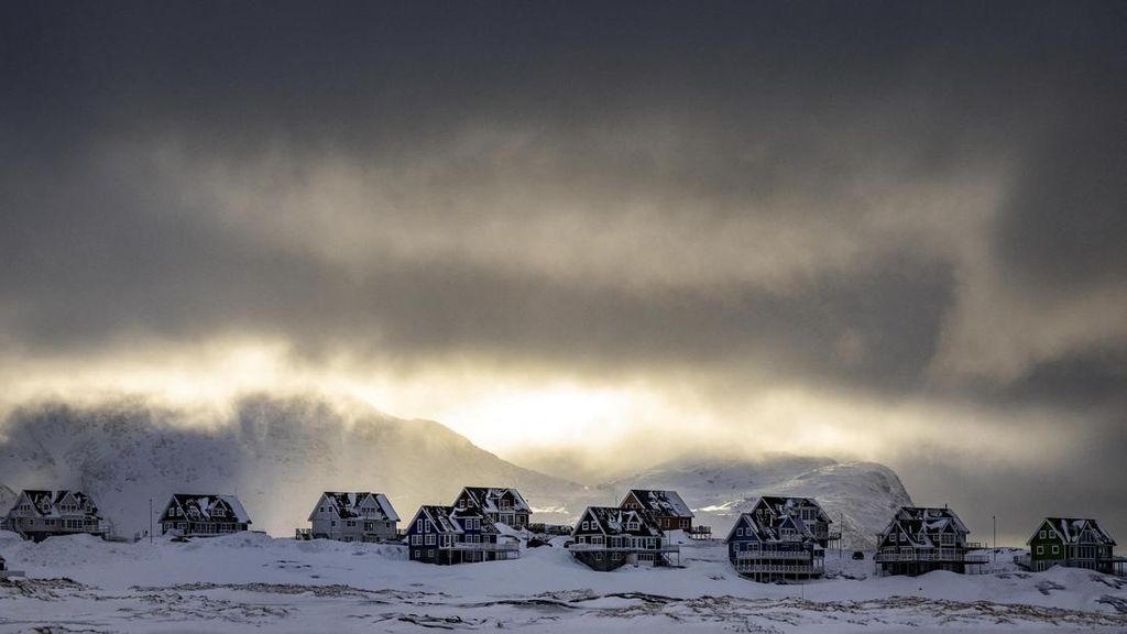 FOTO: Trump Ngotot Caplok Negeri Ujung Dunia Ini