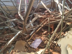 Ironi SDN Ciketug Bogor: Ambruk Dulu, Perhatian Kemudian