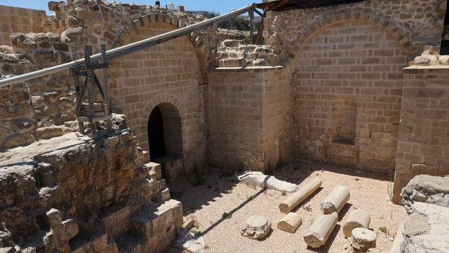 Biara Santo Hilarion yang terletak di daerah bernama Tell Umm Amer di desa Nuseirat, Gaza, Palestina, hanya tersisa fondasinya saja.