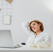 Jangan Dibiarkan Berlarut, 7 Kebiasaan Sederhana yang Membantumu Berhenti Overthinking