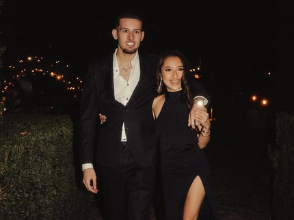 Terpopuler: Potret Jennifer Coppen Dilamar Justin Hubner di Malam Natal