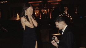 Pamer Cincin, Jennifer Coppen Resmi Dilamar Justin Hubner