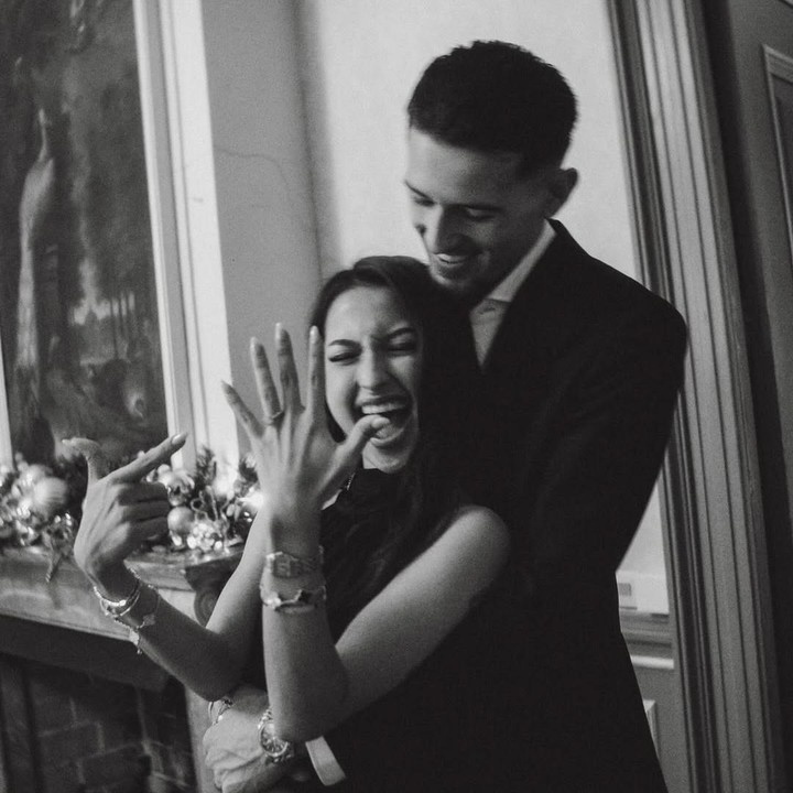 <p>Jennifer Coppen diketahui sudah menjalin hubungan asmara dengan Justin Hubner sejak pertengahan tahun 2025.&nbsp;Perempuan bernama lengkap&nbsp;Jennifer Rochelle Coppen ini diketahui&nbsp;sudah kenal dekat dengan keluarga Justin, begitu pula sebaliknya. Sejak akhir November lalu, Jennifer bahkan memutuskan untuk pindah ke Belanda bersama putrinya Kamari agar bisa lebih dekat dengan Justin dan keluarganya. (Foto: Instagram @justinhubner5/ @jennifercoppenreal20)</p>