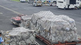 Armada Kemanusiaan, 2 Pesawat Charter Kirim 30 Ton Bantuan ke Sumatra