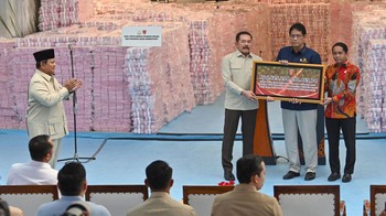 FOTO: Tumpukan Uang Rp6,6 Triliun Hasil Penyelamatan Satgas PKH