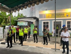 Polres Lamongan Siagakan Personel Amankan Malam Natal 2025