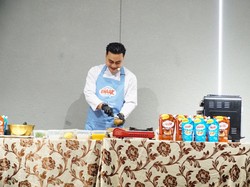 Rayakan Hari Ibu, Cap Enaak Ajak Ibu dan Anak Masak Bareng Chef Steby
