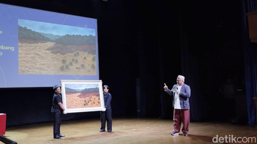 SBY menjual lukisannya God's Day untuk korban banjir Aceh dan Sumatera&comma; laku senilai Rp 311 juta di Teater Jakarta&comma; TIM&comma; Jakarta Pusat&comma; pada Selasa &lpar;23&sol;12&sol;12&rpar; malam&period;