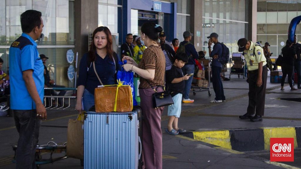 FOTO: Suasana Terminal  Pulogebang Jelang Libur Nataru