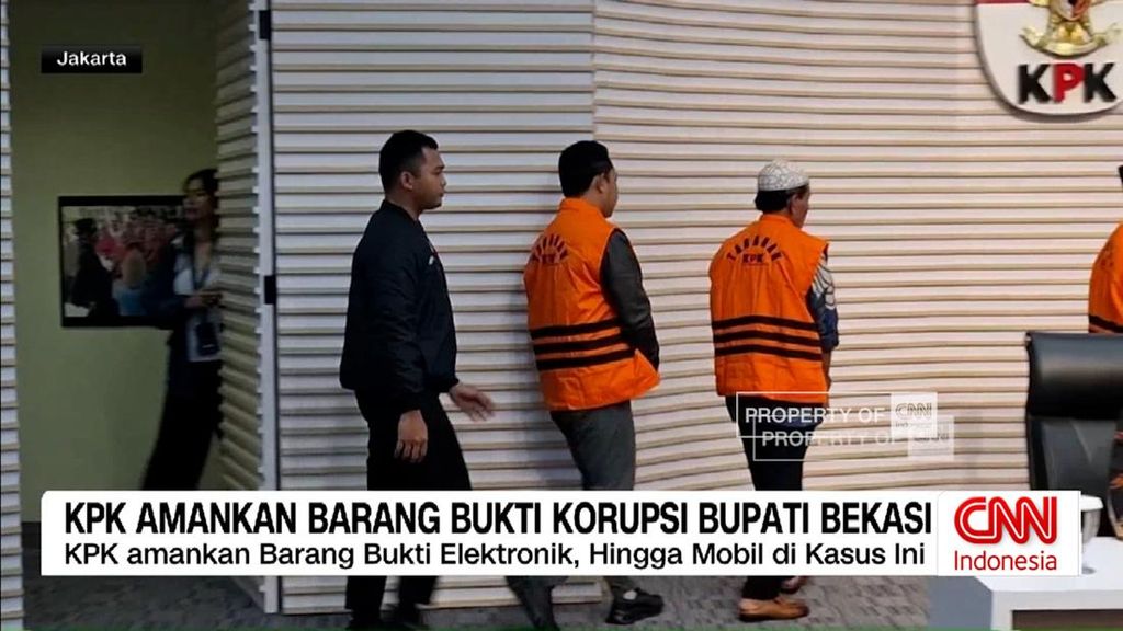 VIDEO: KPK Amankan Barang Bukti Korupsi Bupati Bekasi