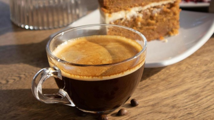 5 Makanan yang Tidak Boleh Disantap Bersama Kopi, Ini Alasannya!