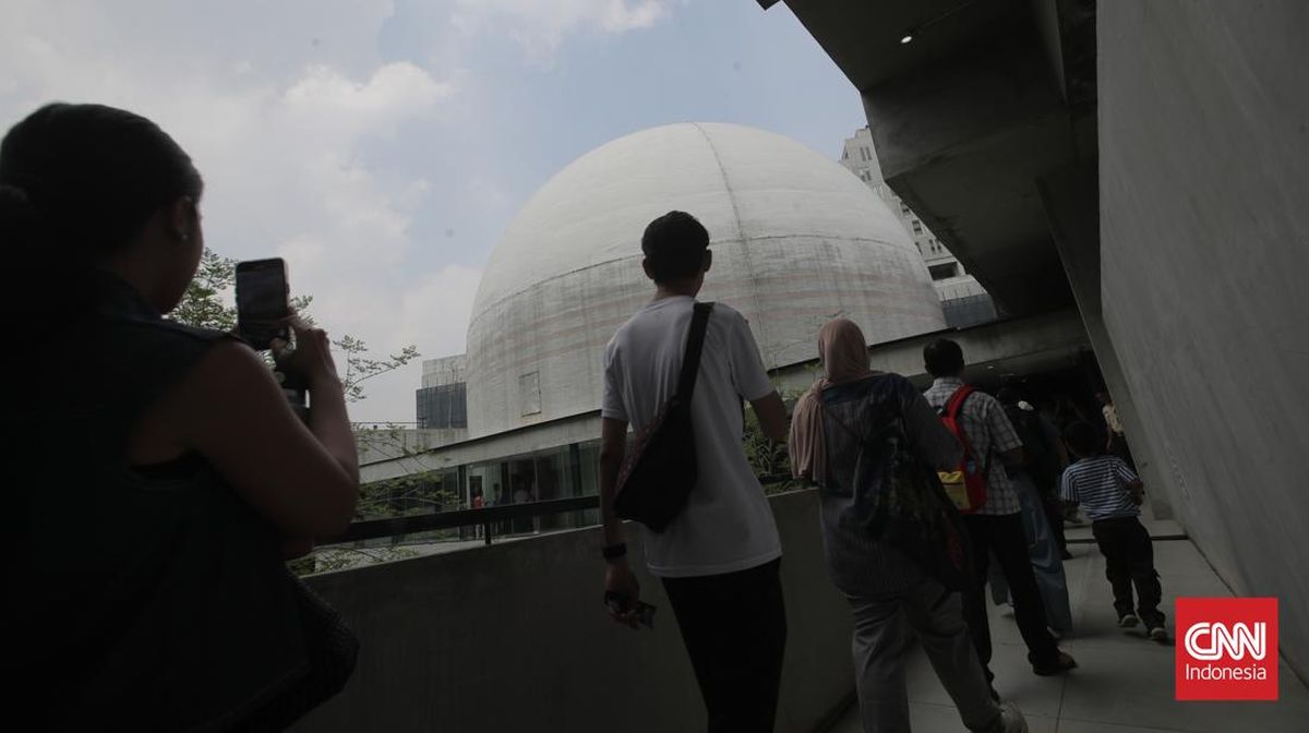 Planetarium Hari Ini Gelar 'Piknik Malam Bersama Bulan dan Jupiter'