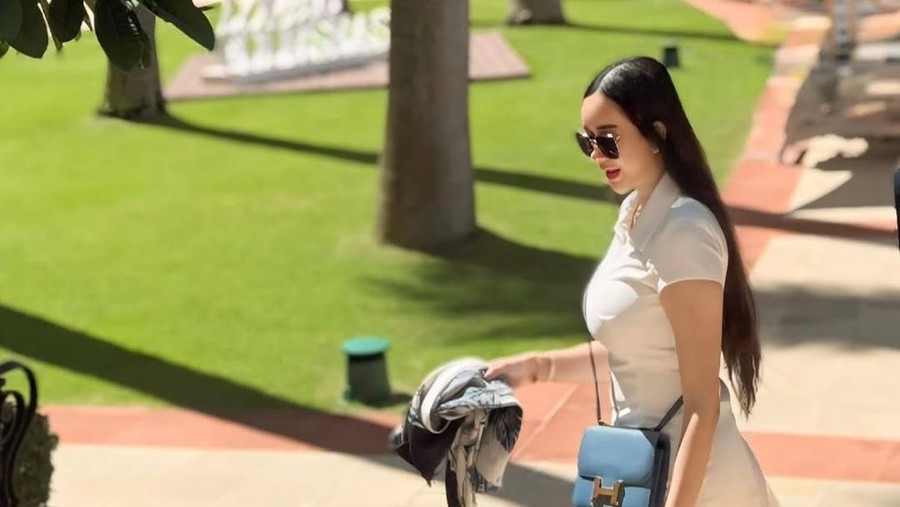 Koleksi tas mewah Aura Kasih&period;