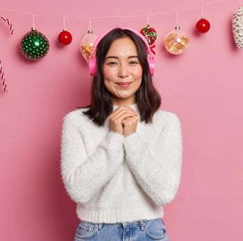 Malas Keluar? Ini 5 Cara Seru Menikmati Malam Tahun Baru di Rumah