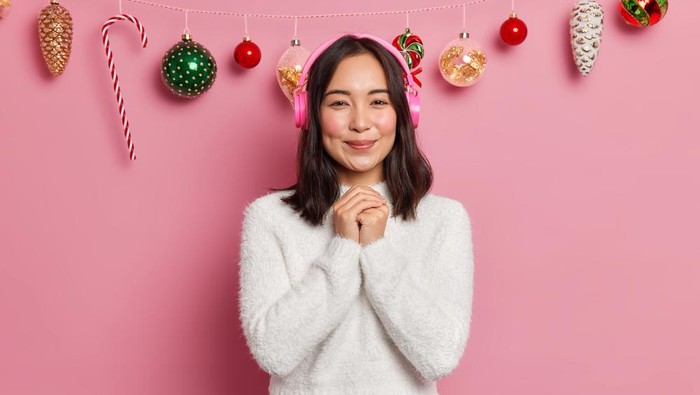 Malas Keluar? Ini 5 Cara Seru Menikmati Malam Tahun Baru di Rumah